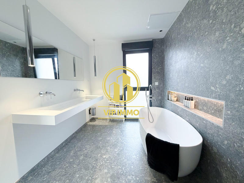 Maison - 125 m² - 6 pièces