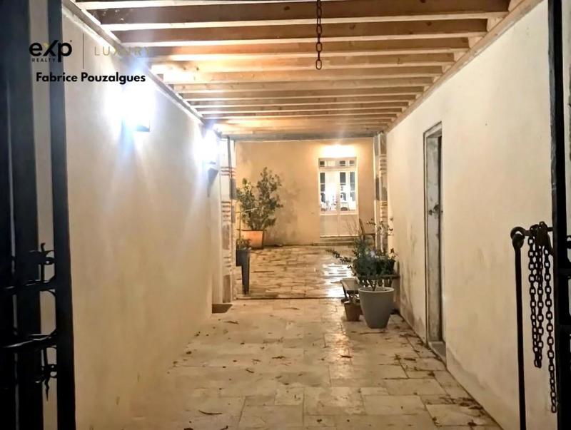 Propriété - 533 m² - 20 pièces