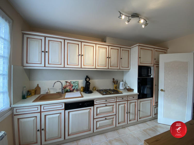 Maison - 142 m² - 8 pièces