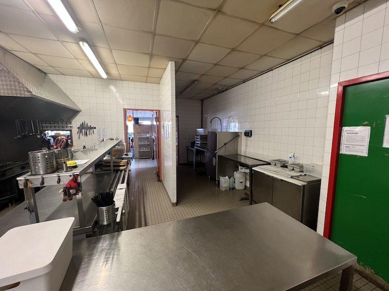 Local commercial - 390 m² - 7 pièces