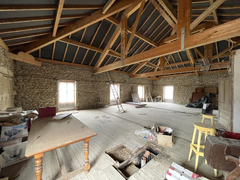 Maison - 275 m² - 7 pièces