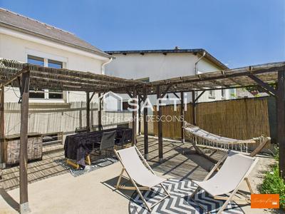 Maison - 160 m² - 9 pièces