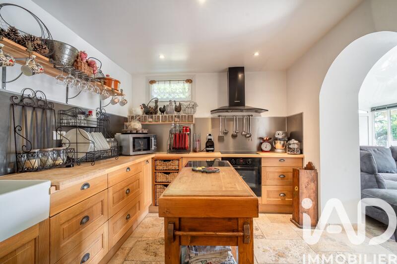 Maison - 180 m² - 4 pièces