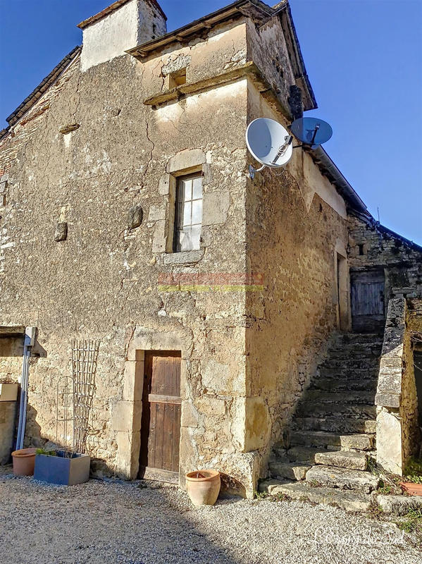 Maison traditionnelle - 216 m² - 8 pièces