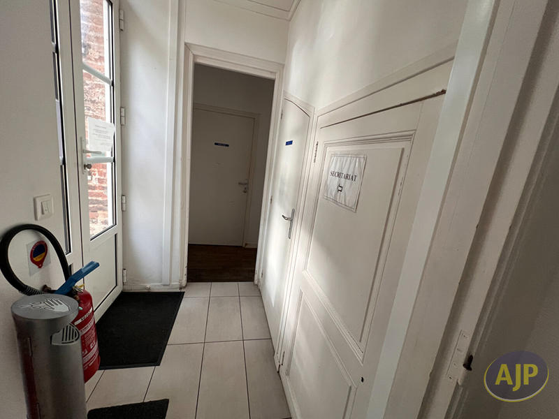 Maison - 351 m² - 14 pièces