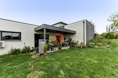 Maison - 83 m² - 4 pièces