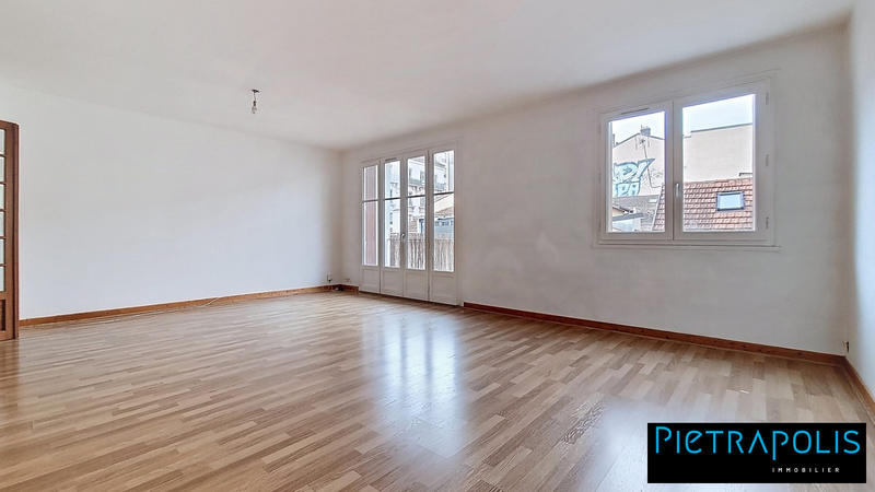 Appartement - 94 m² - 4 pièces