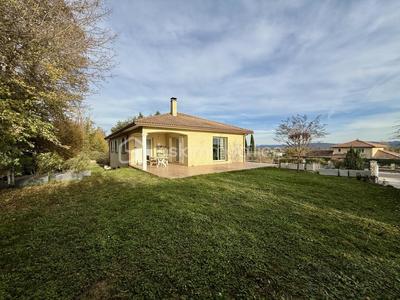 Maison - 143 m² - 6 pièces