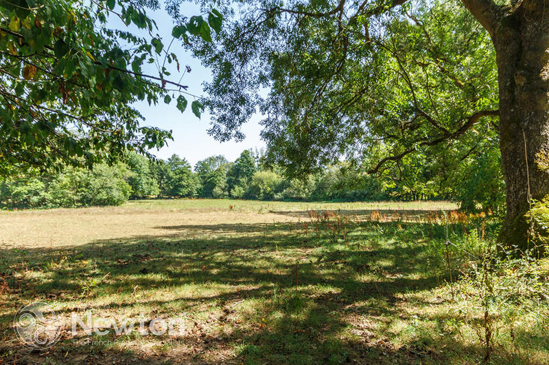 Maison - 340 m² - 14 pièces