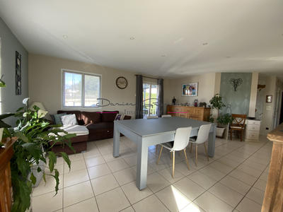 Maison - 120 m² - 4 pièces