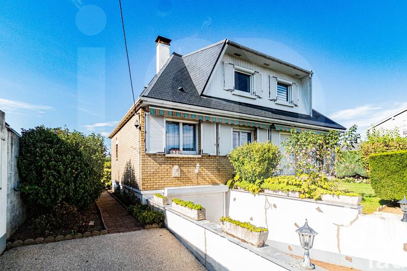 Maison - 100 m² - 5 pièces