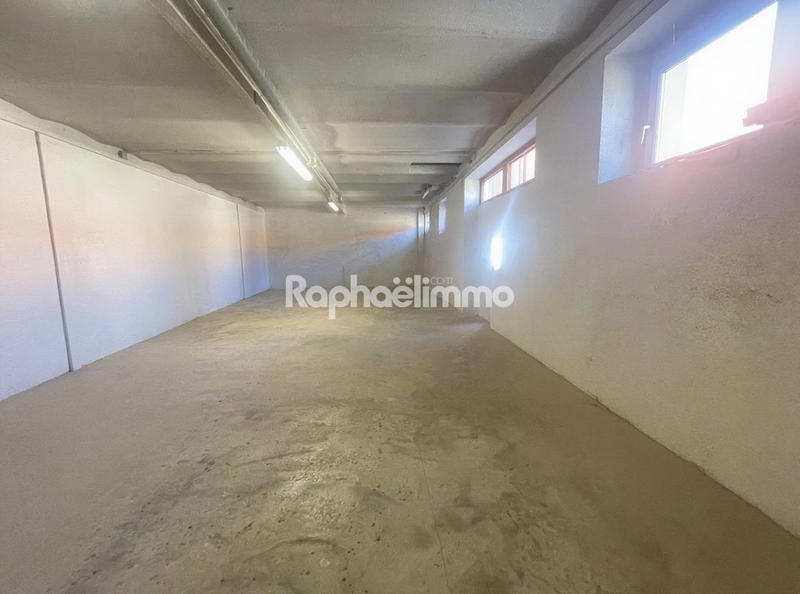 Maison - 290 m² - 4 pièces