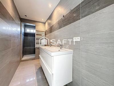 Appartement - 77 m² - 3 pièces