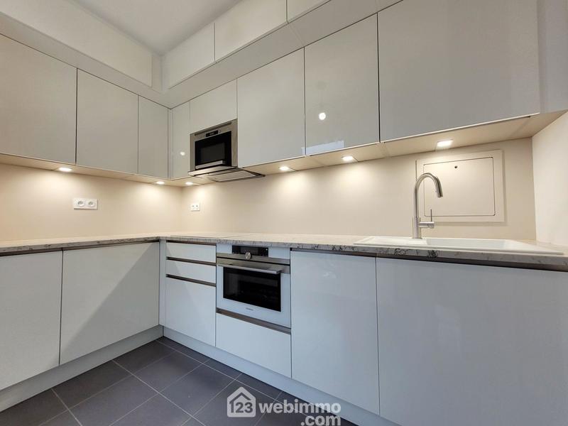 Appartement - 82 m² - 4 pièces