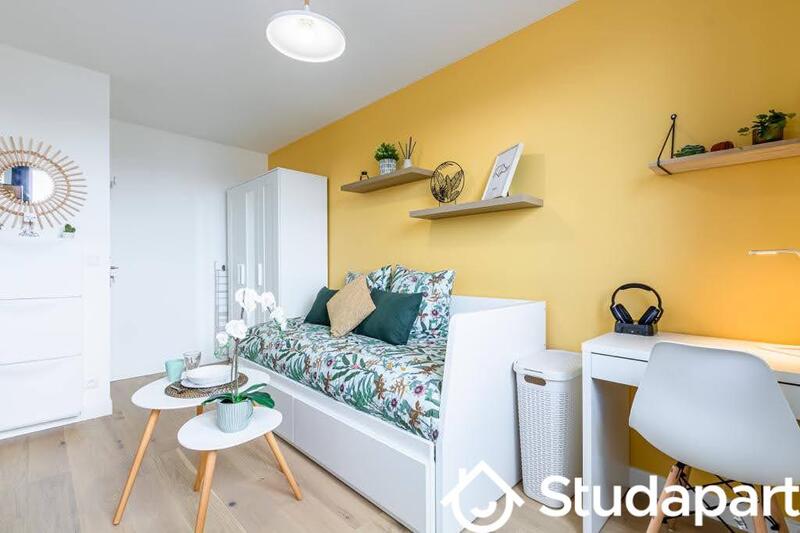 Chambre - 10 m² - 1 pièce