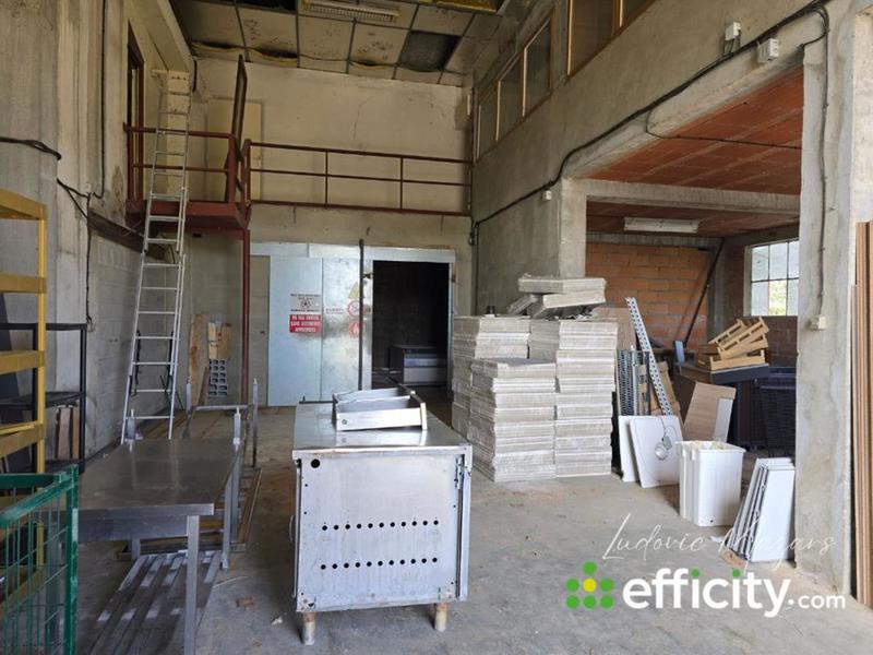 Bureau - 520 m² - 6 pièces