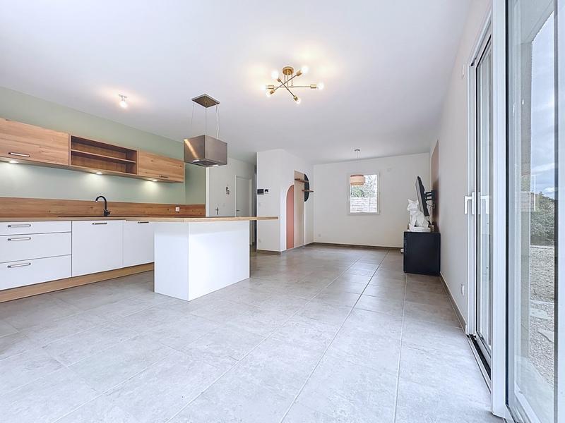 Maison - 100 m² - 5 pièces