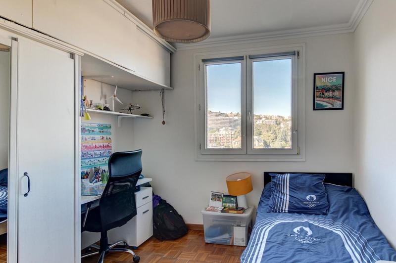 Appartement - 76 m² - 5 pièces