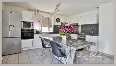 Maison - 78 m² - 4 pièces