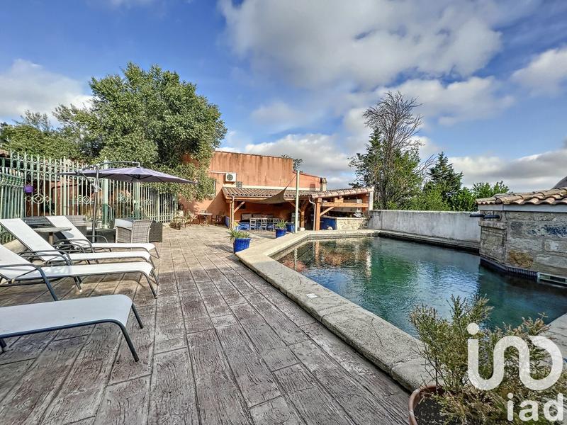 Maison - 300 m² - 13 pièces