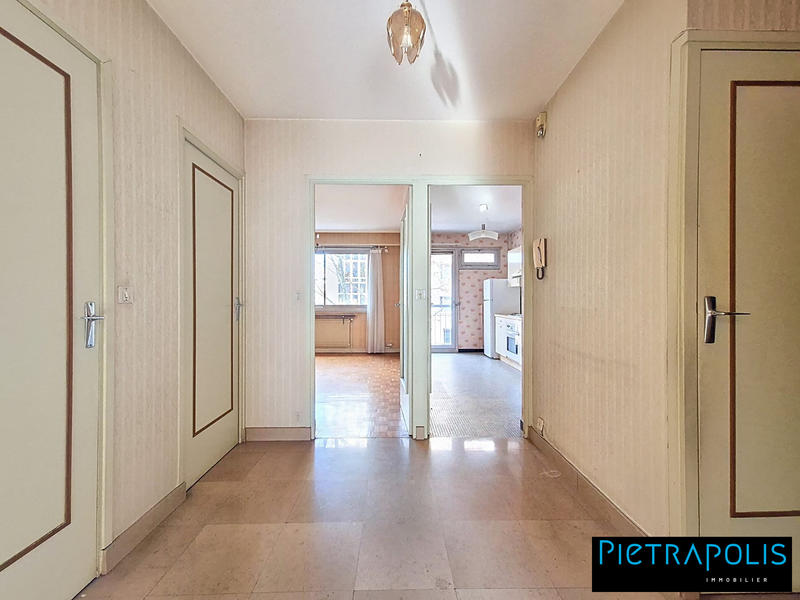 Appartement - 65 m² - 3 pièces