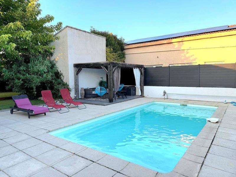 Maison - 111 m² - 5 pièces