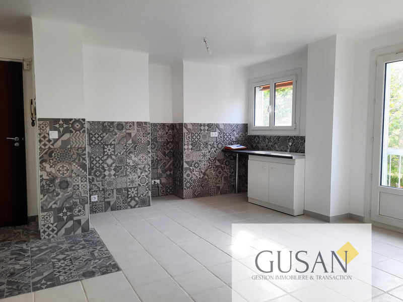 Appartement - 60 m² - 3 pièces