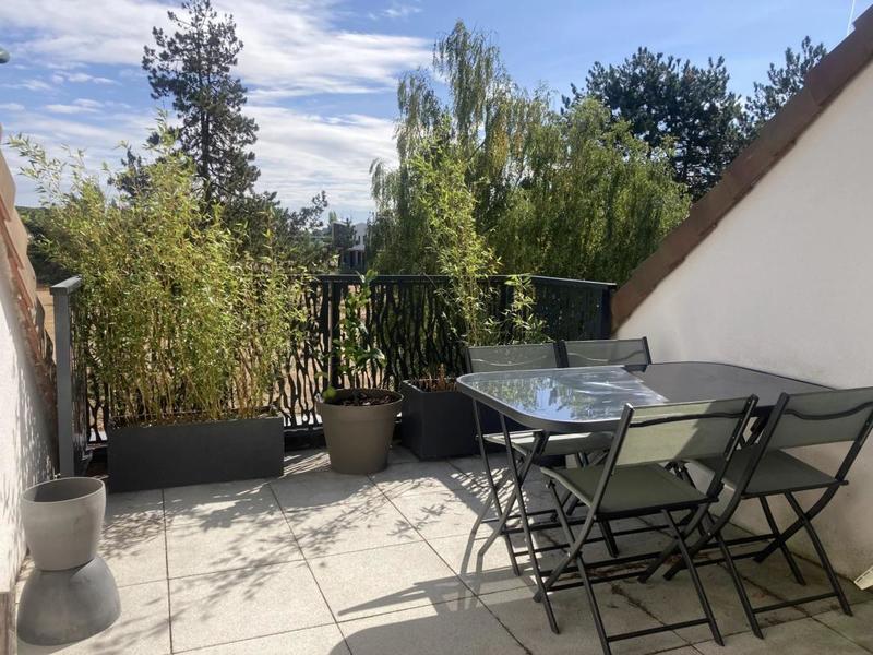 Appartement - 90 m² - 4 pièces