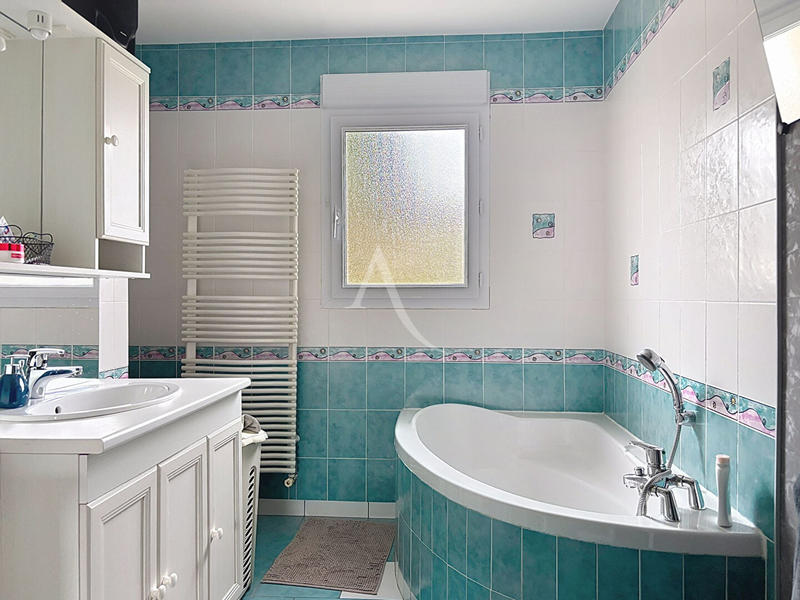 Maison - 136 m² - 7 pièces