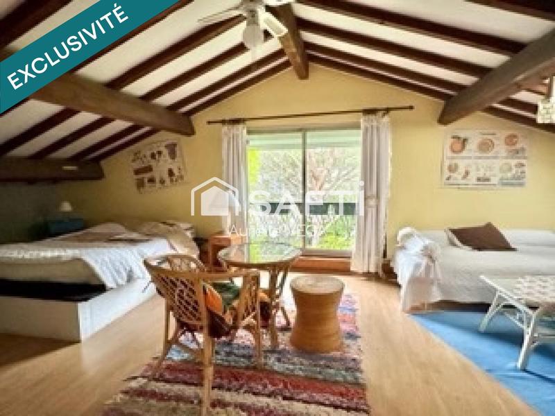 Maison - 253 m² - 8 pièces