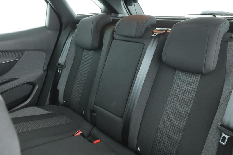 Peugeot 3008 1.5 Blue-HDi Active Pack Eat8 130 ch