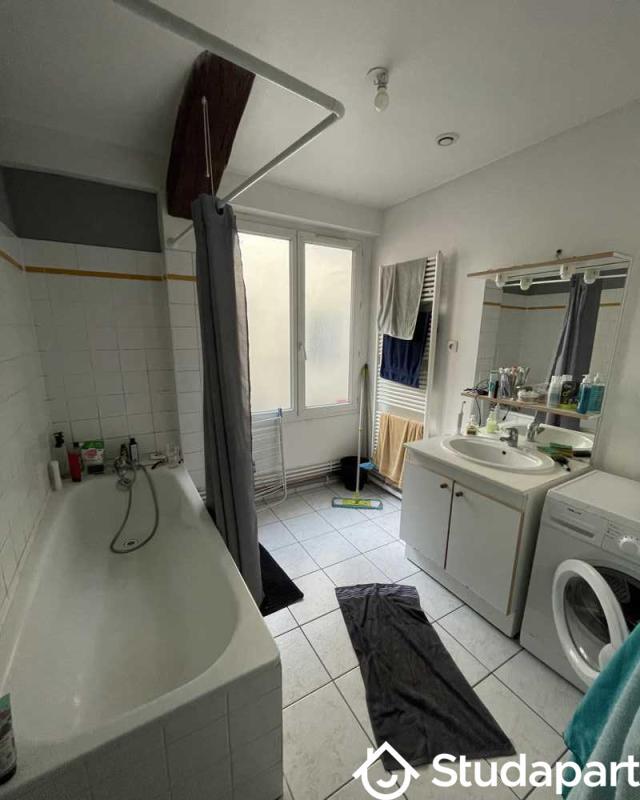 Chambre - 90 m² - 1 pièce