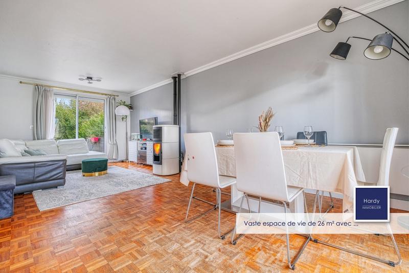 Maison - 140 m² - 6 pièces