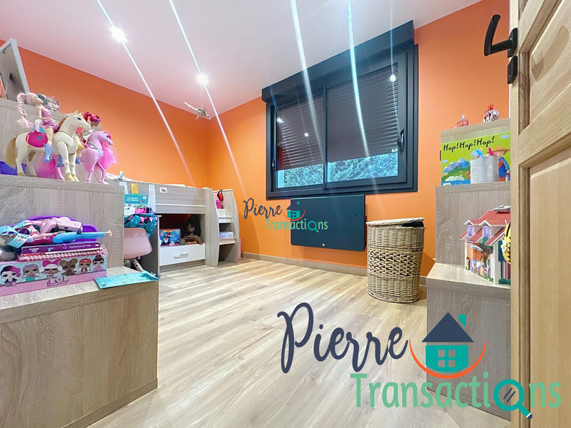 Maison - 105 m² - 4 pièces