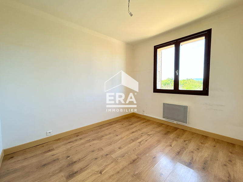 Maison - 93 m² - 5 pièces