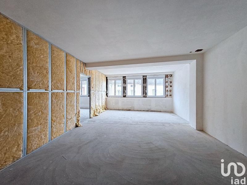 Local commercial - 1 700 m²