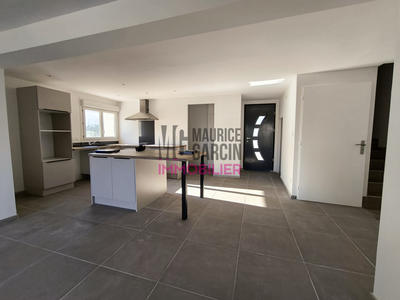 Maison - 120 m² - 4 pièces