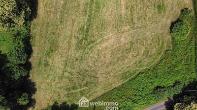 Terrain - 1 600 m²