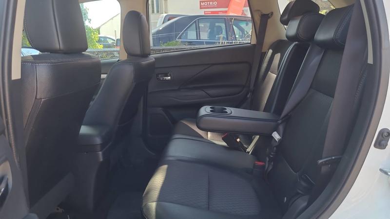 Mitsubishi Outlander 2.0 Mivec 163 Plug in Hybrid 4wd 121 Intense - Automatique Toit ouvrant