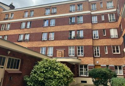 Studio - 10 m² - 1 pièce