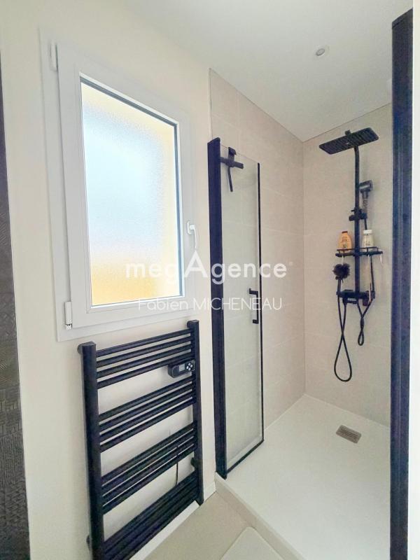 Maison - 97 m² - 6 pièces