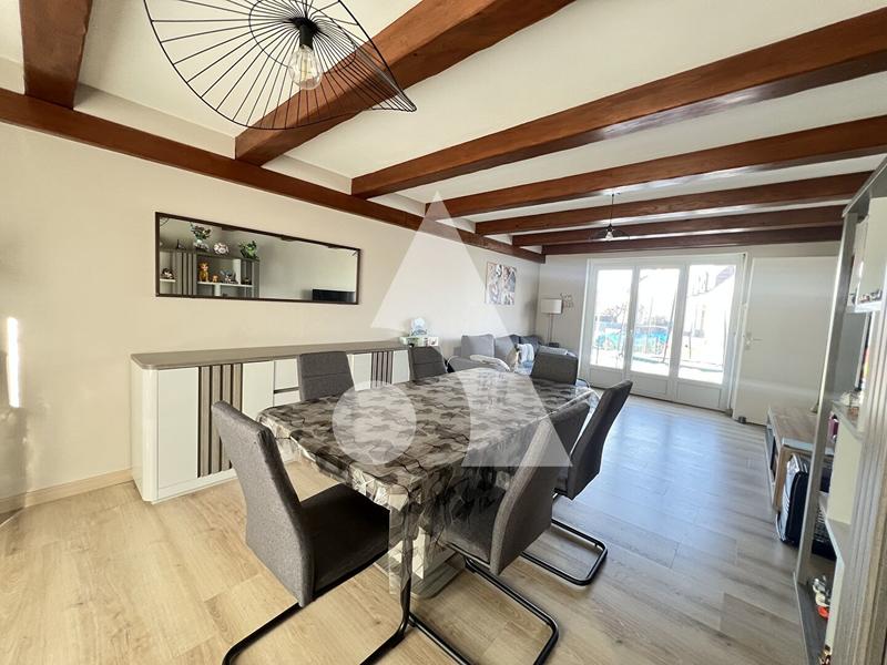 Maison - 102 m² - 5 pièces