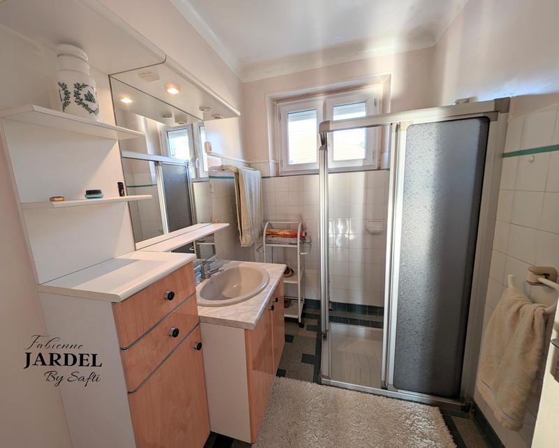 Maison - 162 m² - 6 pièces