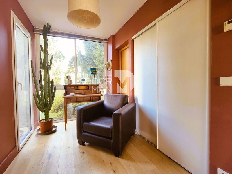 Maison d'architecte - 150 m² - 8 pièces