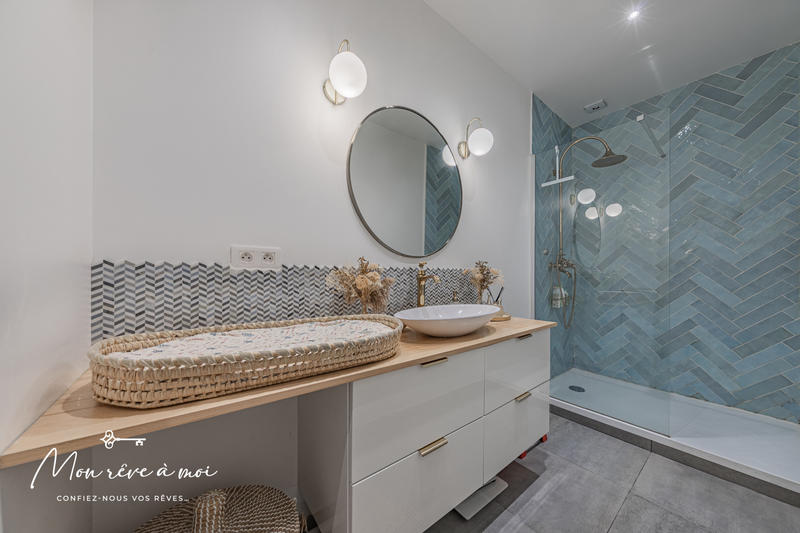 Appartement - 85 m² - 4 pièces