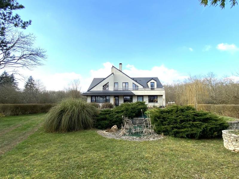 Maison ancienne - 178 m² - 8 pièces