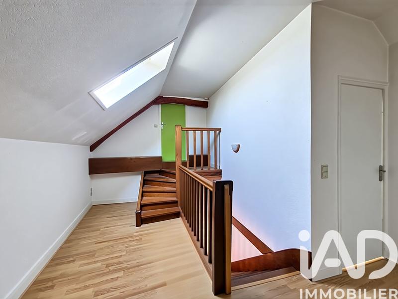 Maison - 205 m² - 8 pièces