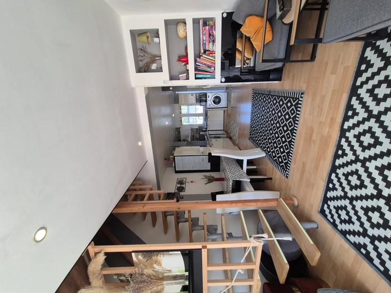 Maison - 230 m² - 7 pièces