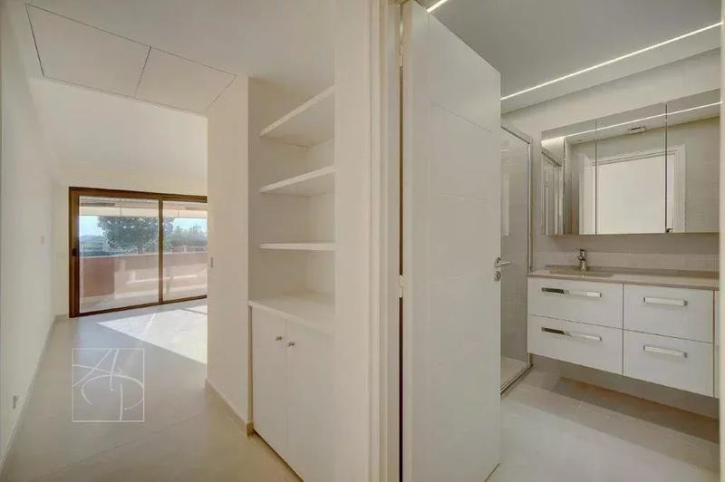 Appartement - 92 m² - 3 pièces