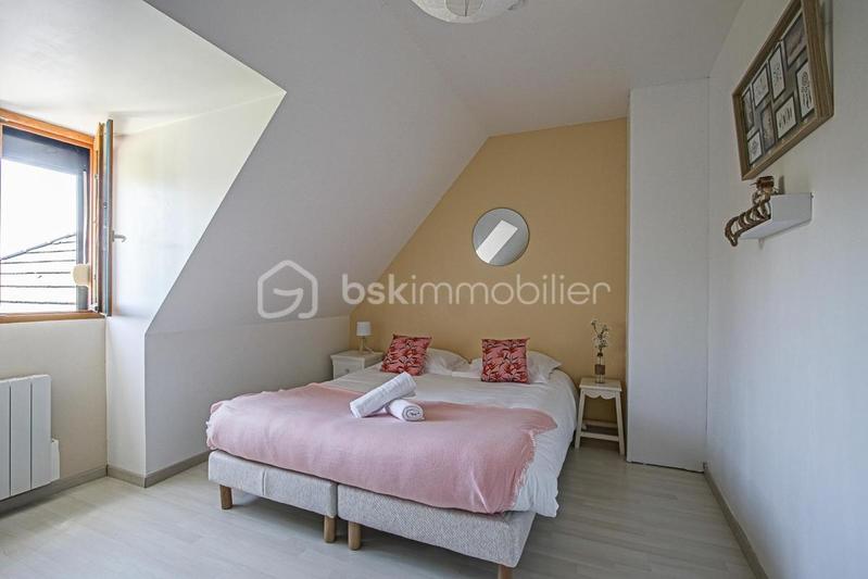 Pavillon - 200 m² - 5 pièces